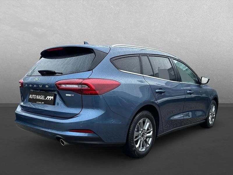 Gebraucht Ford Focus Titanium 125 PS (91 kW) 2022 Chromablau (metallic) Kombi