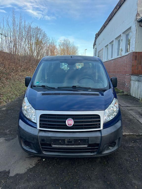 Blau Gebraucht 2014 Fiat Scudo Van | 6.900 € (Etwas zu teuer) - Bild 1/4