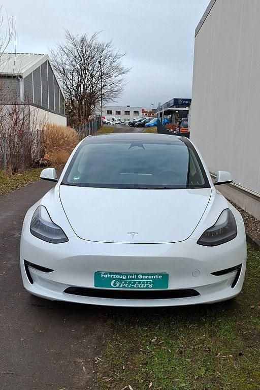 Gebraucht Tesla Model 3 324 kW (441 PS) 2022 Weiß Limousine