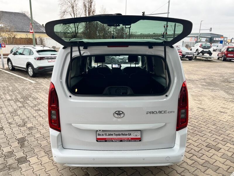 Gebraucht Toyota Proace Verso City 110 PS (80 kW) 2024 Schwarz Kombi