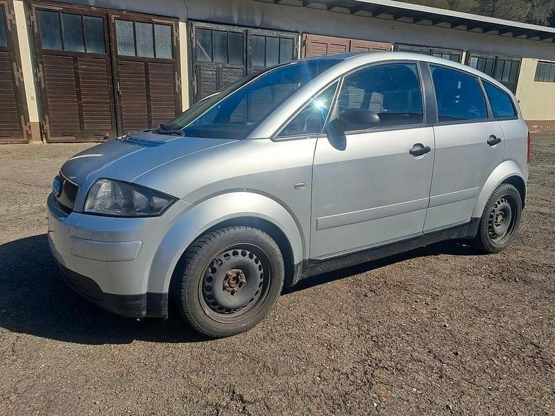 Gebraucht Audi A2 75 PS (55 kW) 2002 Silber Kleinwagen