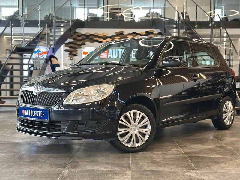Schwarz Gebraucht 2013 Skoda Fabia Cool Edition Limousine | 3.990 € (Fairer Preis) - Bild 1/4