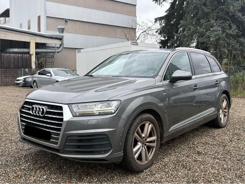 Gebraucht Audi Q7 S-Line 272 PS (200 kW) 2015 Grau SUV