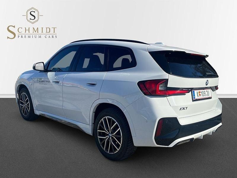 Gebraucht BMW iX1 M Sport 150 kW (204 PS) 2024 Alpinweiß uni SUV