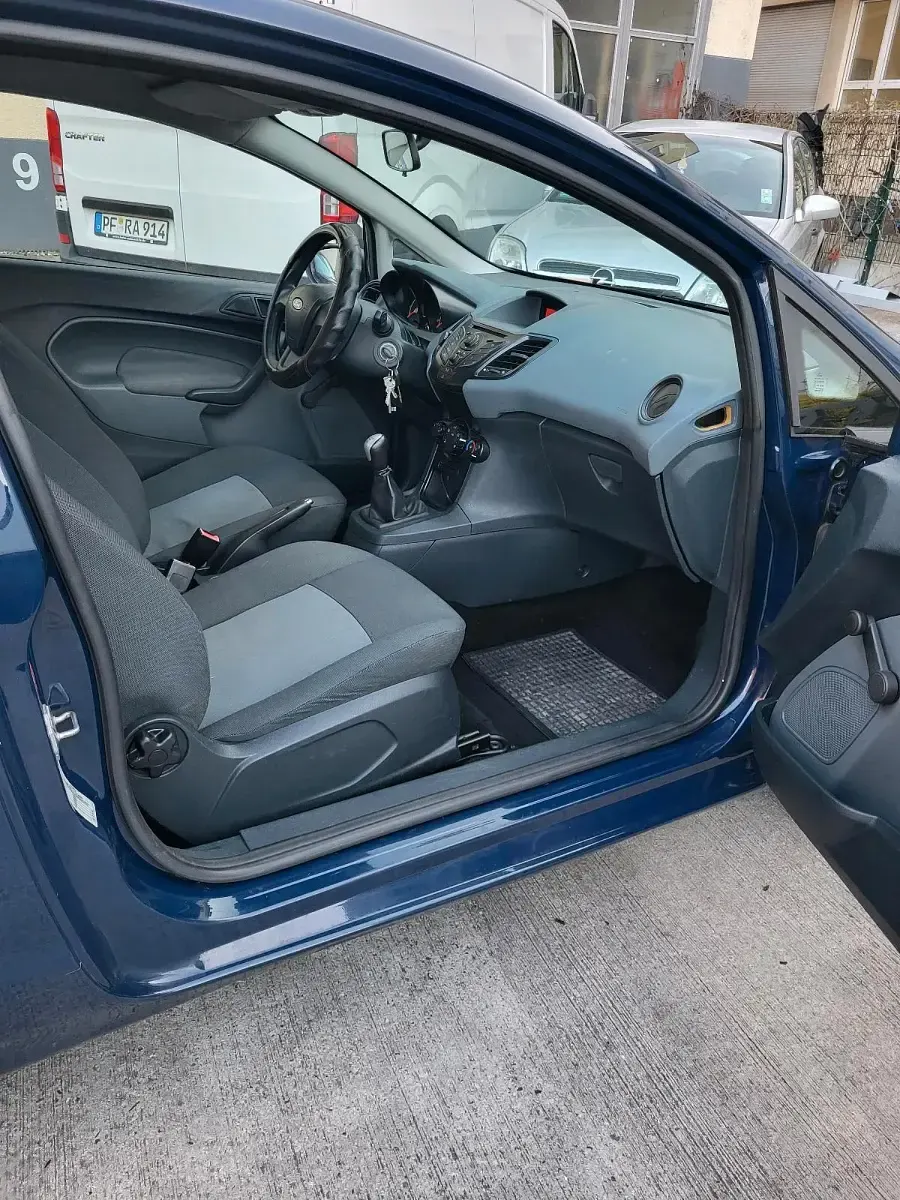 Gebraucht Ford Fiesta 82 PS (60 kW) 2009 Blau Coupé