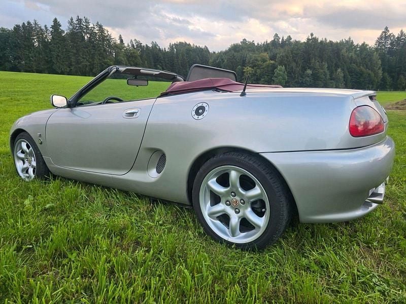 Gebraucht MG F 120 PS (88 kW) 1999 Silber Cabrio