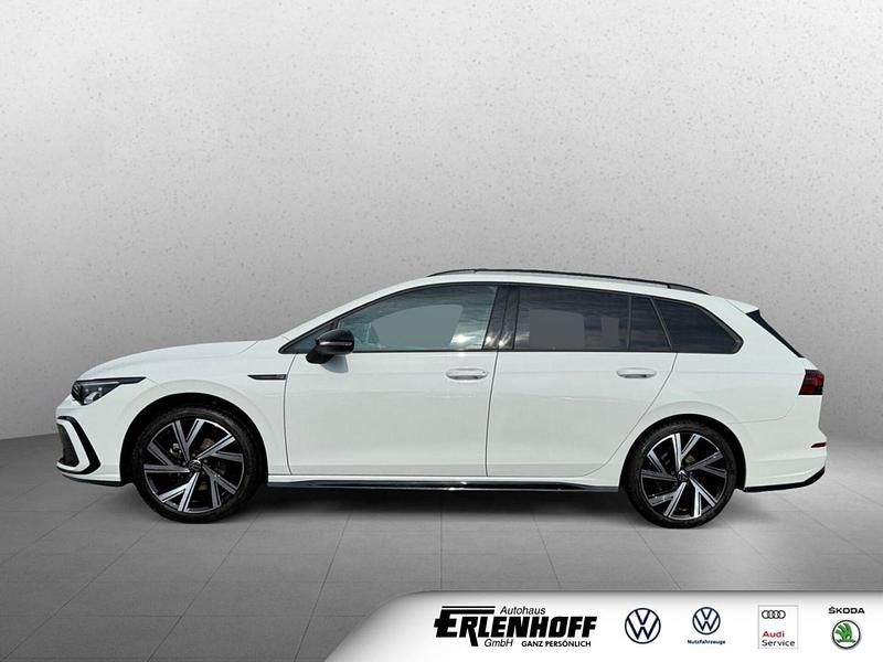 Gebraucht VW Golf VIII R-line 131 PS (96 kW) 2024 Weiß Kombi