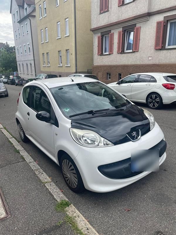 Gebraucht Peugeot 107 68 PS (50 kW) 2007 Weiß Kleinwagen
