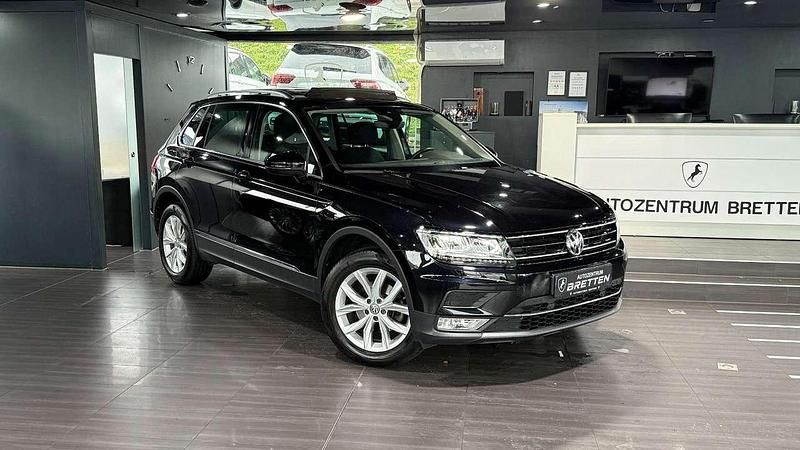 Schwarz Gebraucht 2016 VW Tiguan Highline SUV | 17.890 € (Fairer Preis) - Bild 1/3