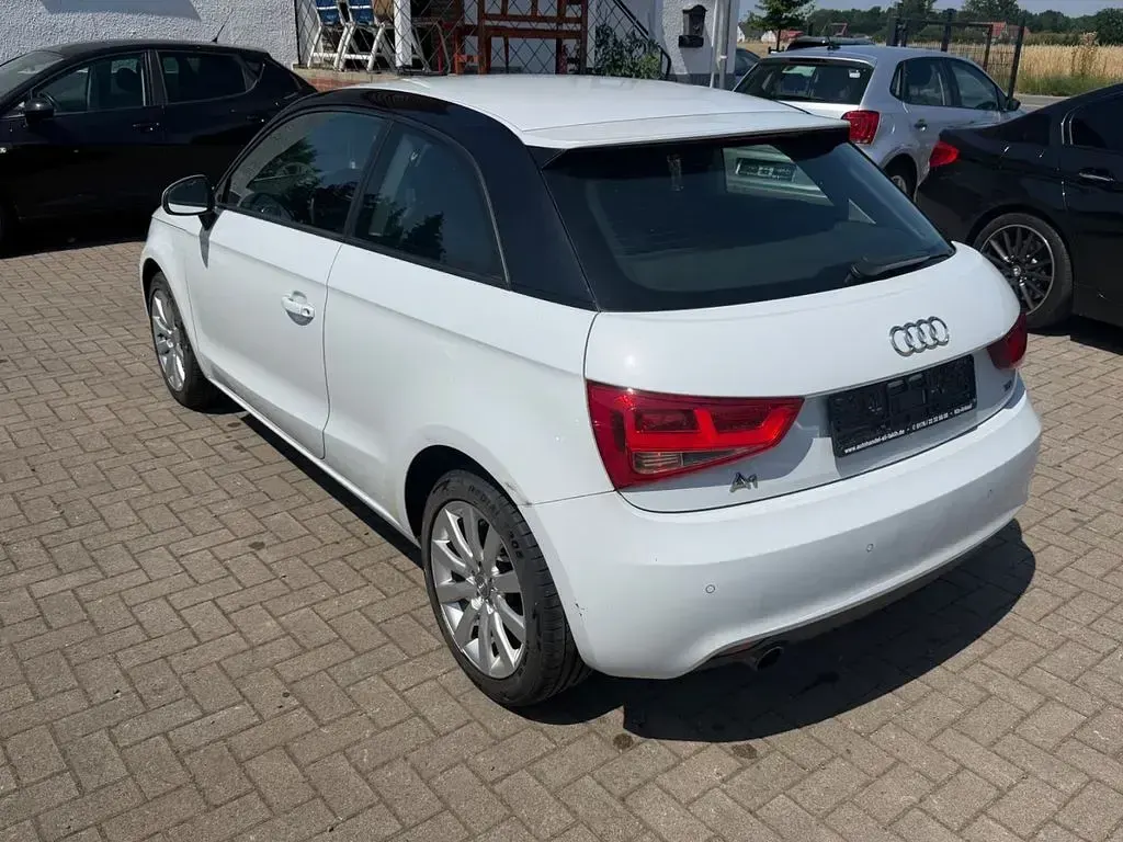 Gebraucht Audi A1 Ambition 90 PS (66 kW) 2013 Weiß Kleinwagen