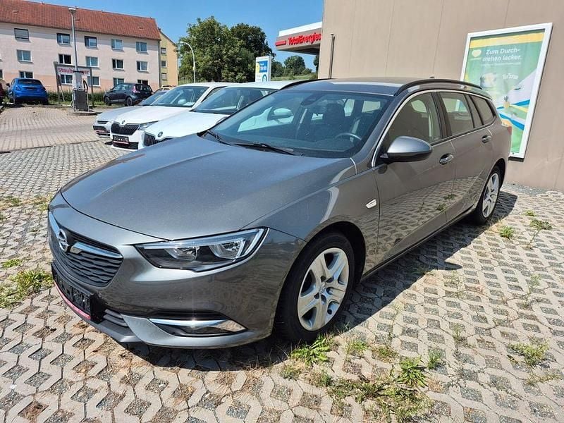 You drive me crazy Gebraucht 2017 Opel Insignia Edition Kombi | 14.999 € (Teuer) - Bild 1/4