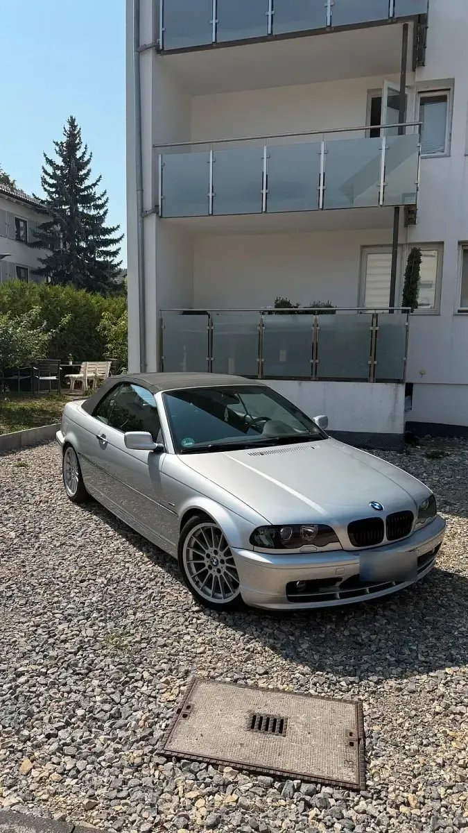 Gebraucht BMW 320 Cabriolet 170 PS (125 kW) 2003 Silber Cabrio