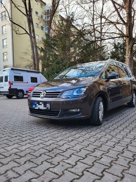 Gebraucht VW Sharan Cup 177 PS (130 kW) 2015 Braun Van / Kleinbus