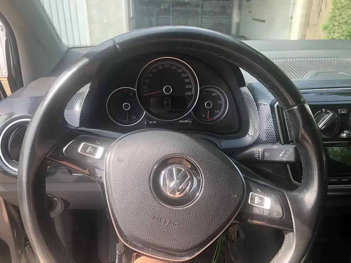Gebraucht VW up! 60 PS (44 kW) 2017 Silber Kleinwagen