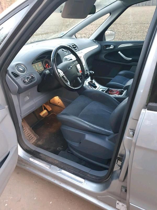 Gebraucht Ford S-MAX S 140 PS (102 kW) 2008 Silber Van / Kleinbus