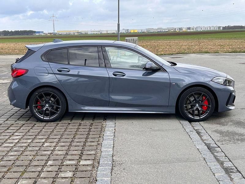 Gebraucht BMW 128 Performance 265 PS (194 kW) 2025 Grau Limousine