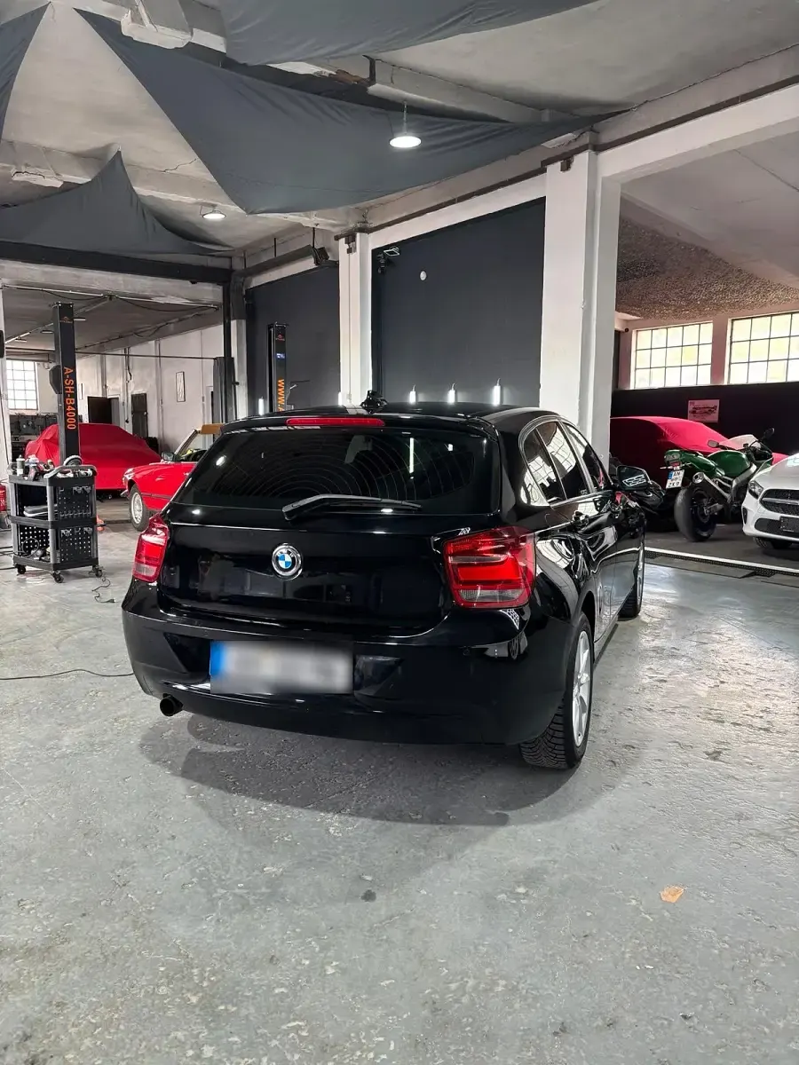 Gebraucht BMW 116 136 PS (100 kW) 2013 Schwarz Kleinwagen