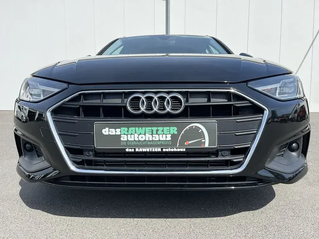 Gebraucht Audi A4 150 PS (110 kW) 2022 Schwarz Kombi