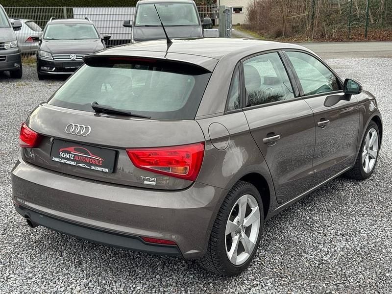 Gebraucht Audi A1 Sportback Sport 82 PS (60 kW) 2016 Braun Kleinwagen