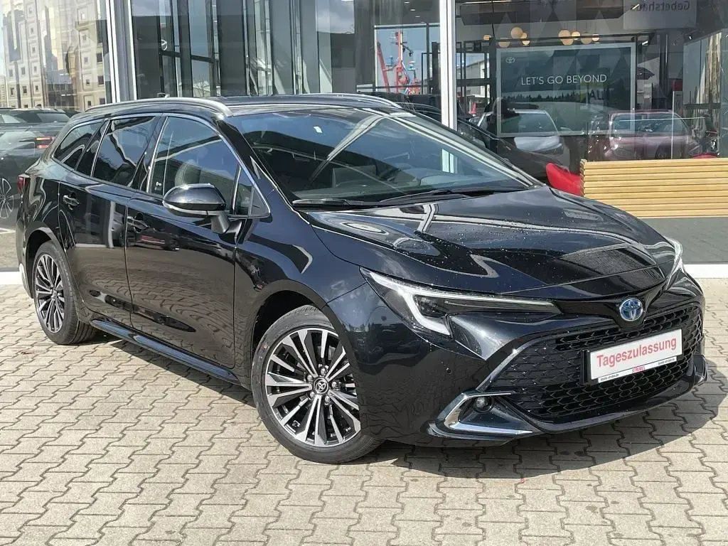 Neu Toyota Corolla 178 PS (130 kW) 2026 Mysticschwarz mica Kombi