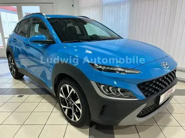 Gebraucht Hyundai Kona Pure 120 PS (88 kW) 2021 Blau SUV