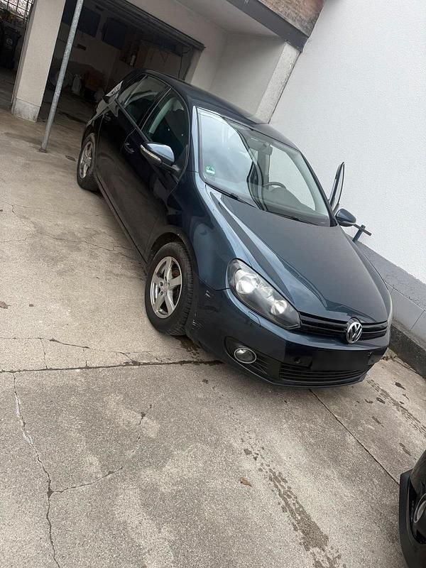 Second-hand VW Golf VI 122 CP (89 kW) 2011 Albastru Hatchback