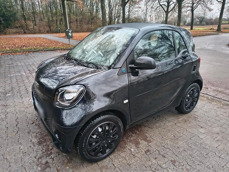 Schwarz Gebraucht 2020 Smart ForTwo Coupé Kleinwagen | 8.600 € (Fairer Preis) - Bild 1/4
