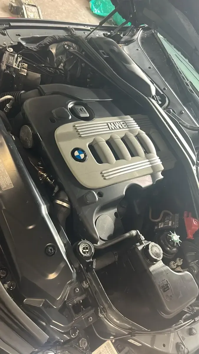 Gebraucht BMW 525 197 PS (144 kW) 2009 Grau Kombi
