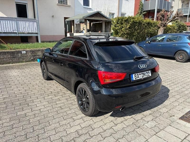 Gebraucht Audi A1 Ambition 105 PS (77 kW) 2011 Schwarz Kleinwagen