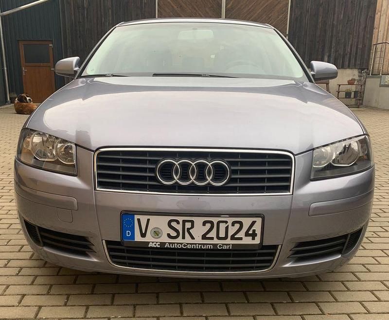 Gebraucht Audi A3 Ambiente 102 PS (75 kW) 2004 Silber Kleinwagen