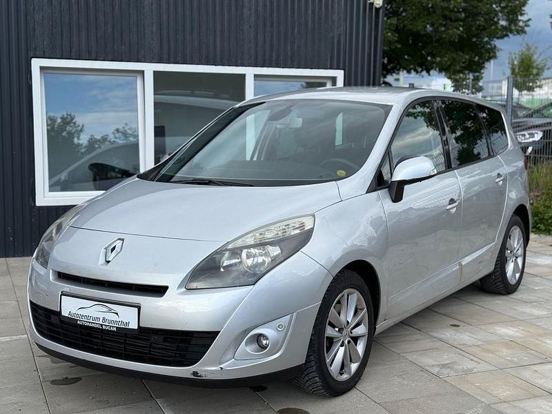 Grau Gebraucht 2011 Renault Scénic III Dynamique Van / Kleinbus | 2.990 € (Fairer Preis) - Bild 1/4