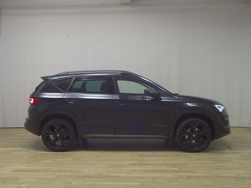Schwarz Gebraucht 2022 Seat Ateca FR-Line SUV | 17.490 € (Guter Preis) - Bild 1/4