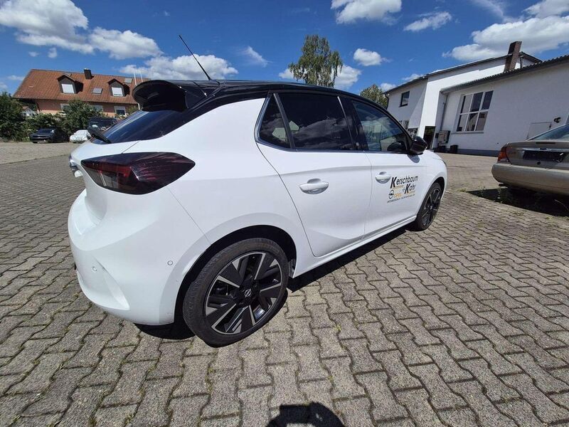 Gebraucht Opel Corsa-e Edition 100 kW (136 PS) 2020 Weiß Kleinwagen