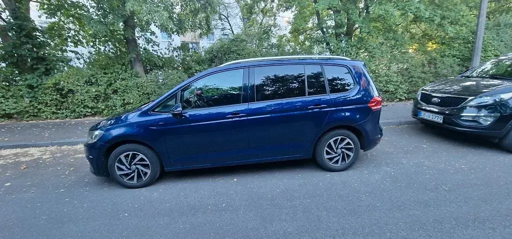 Gebraucht VW Touran Join 150 PS (110 kW) 2018 Blau Van / Kleinbus