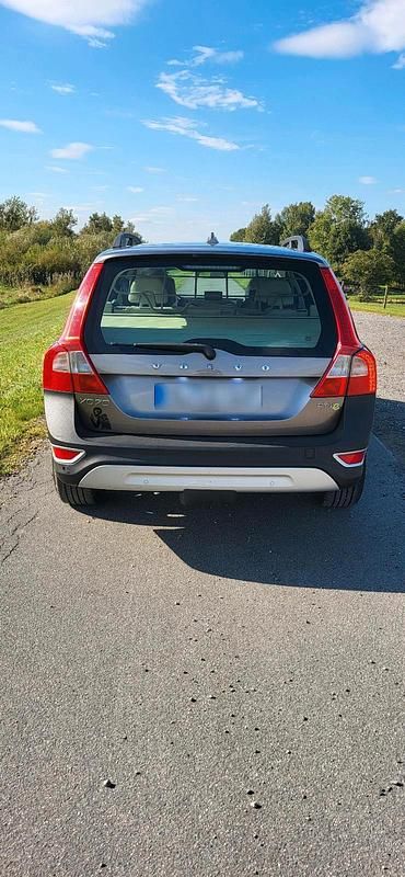 Gebraucht Volvo XC70 163 PS (119 kW) 2010 Braun Kombi