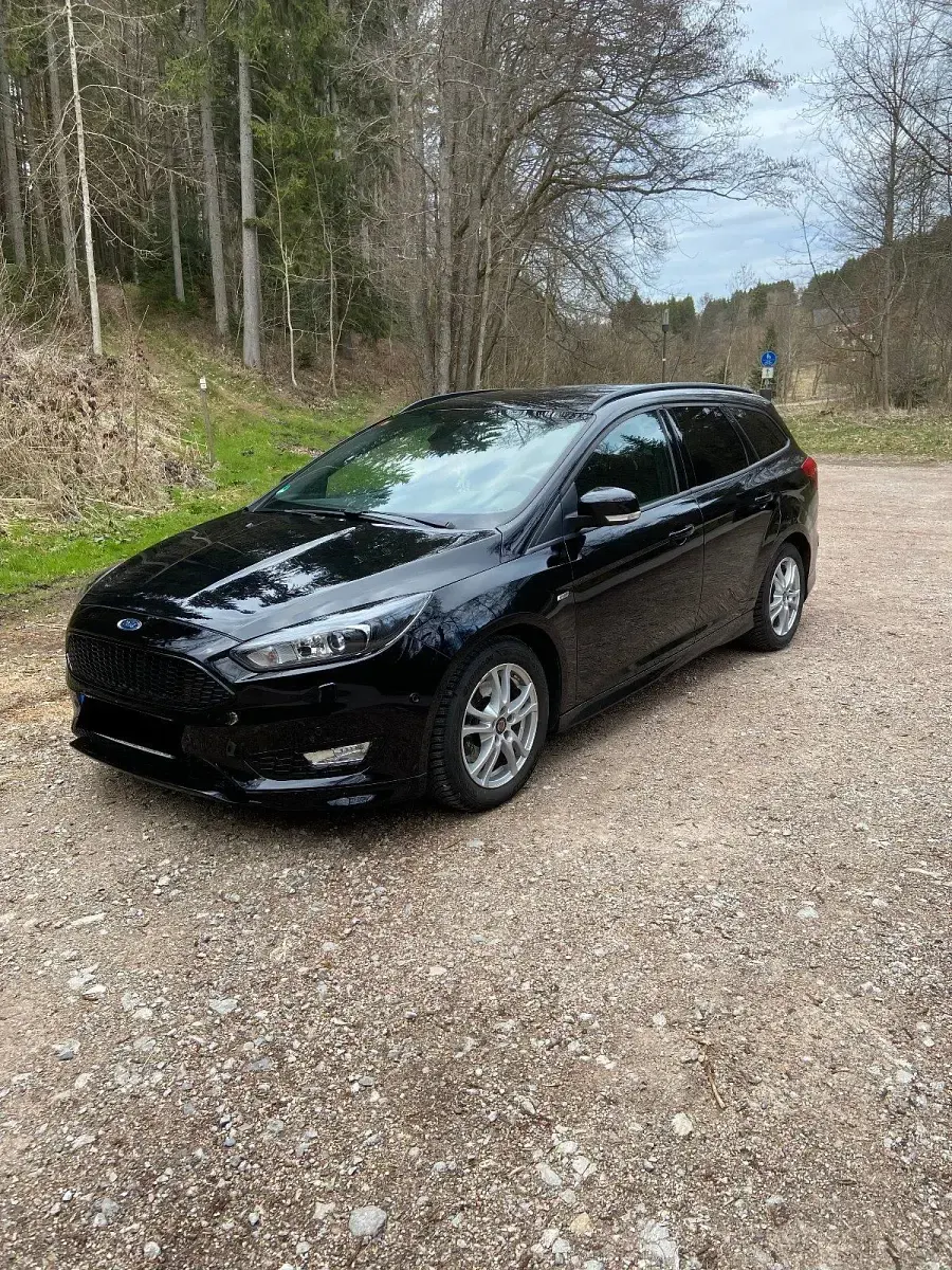 Gebraucht Ford Focus ST-Line 182 PS (133 kW) 2017 Schwarz Kombi