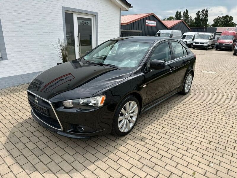 Schwarz Gebraucht 2009 Mitsubishi Lancer Sportback Intense Limousine | 7.499 € (Guter Preis) - Bild 1/4