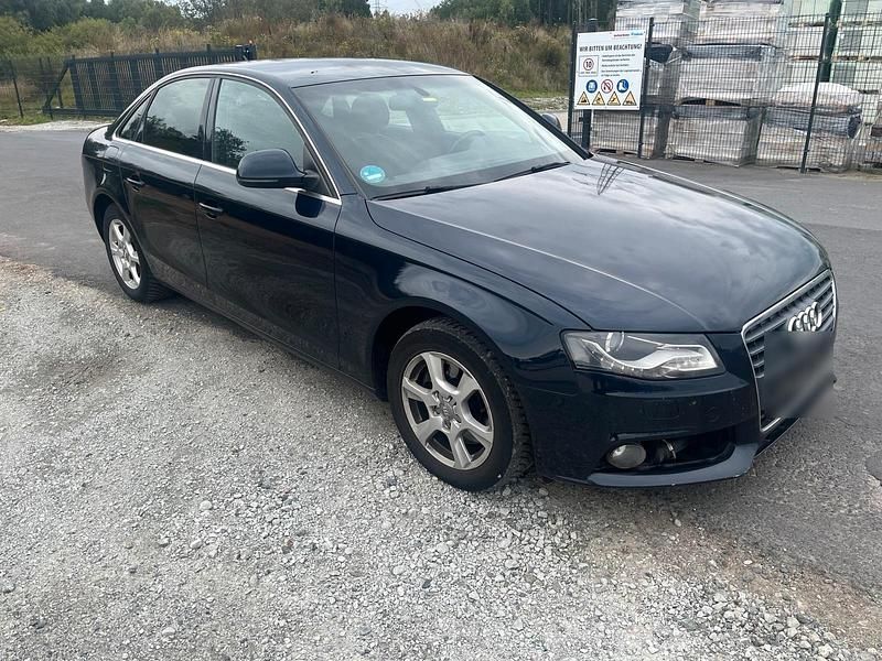 Blau Gebraucht 2009 Audi A4 Limousine | 2.350 € (Superpreis) - Bild 1/4