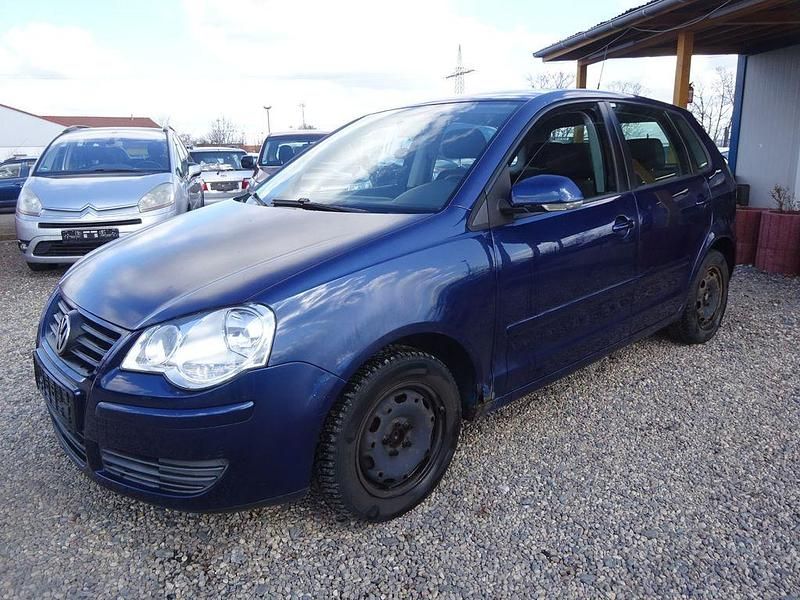 Gebraucht VW Polo 64 PS (47 kW) 2006 Blau Kleinwagen