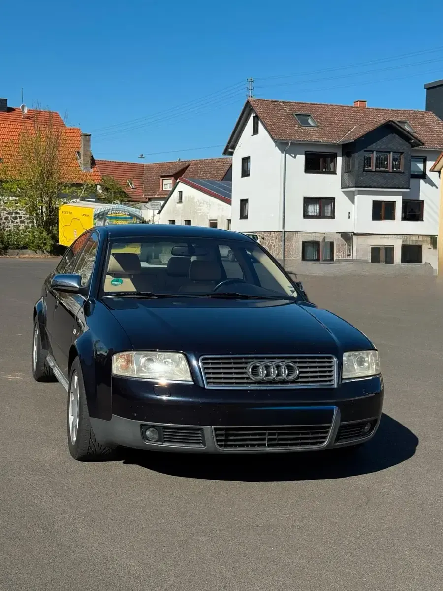Second-hand Audi A6 299 CP (219 kW) 2000 Albastru Berlinǎ