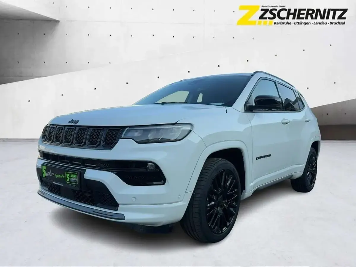 Occasion Jeep Compass Altitude 131 ch (96 kW) 2024 Blanc SUV