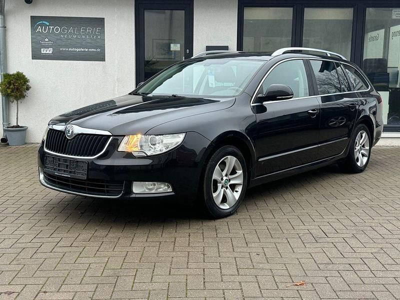 Schwarz Gebraucht 2011 Skoda Superb Ambition Limousine | 5.980 € (Fairer Preis) - Bild 1/4