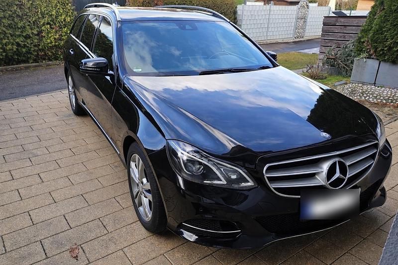 Gebraucht Mercedes E350 Avantgarde 252 PS (185 kW) 2013 Schwarz Kombi
