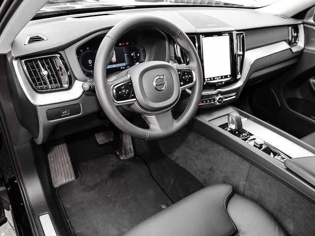 Gebraucht Volvo XC60 145 PS (106 kW) 2023 SUV