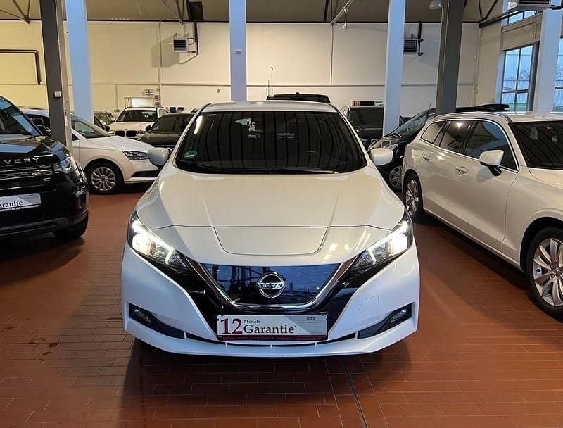 Gebraucht Nissan Leaf Acenta 200 kW (272 PS) 2019 Weiß Kleinwagen