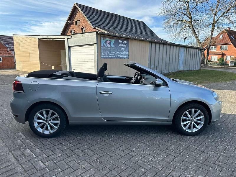 Gebraucht VW Golf Cabriolet Basis 105 PS (77 kW) 2012 Tungsten silver metallic Cabrio