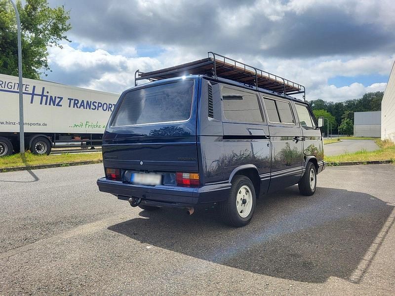 Usado VW Multivan 112 HP (82 kW) 1988 Azul Monovolume