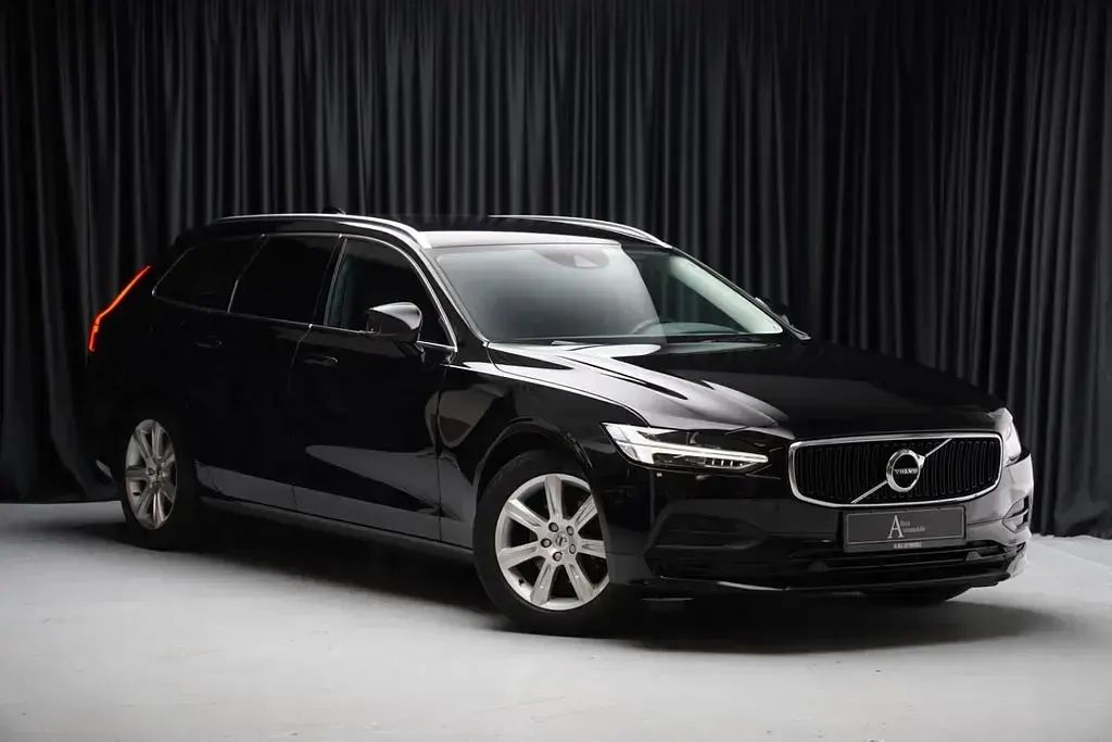 Gebraucht Volvo V90 Business Edition 190 PS (139 kW) 2017 Schwarz Kombi