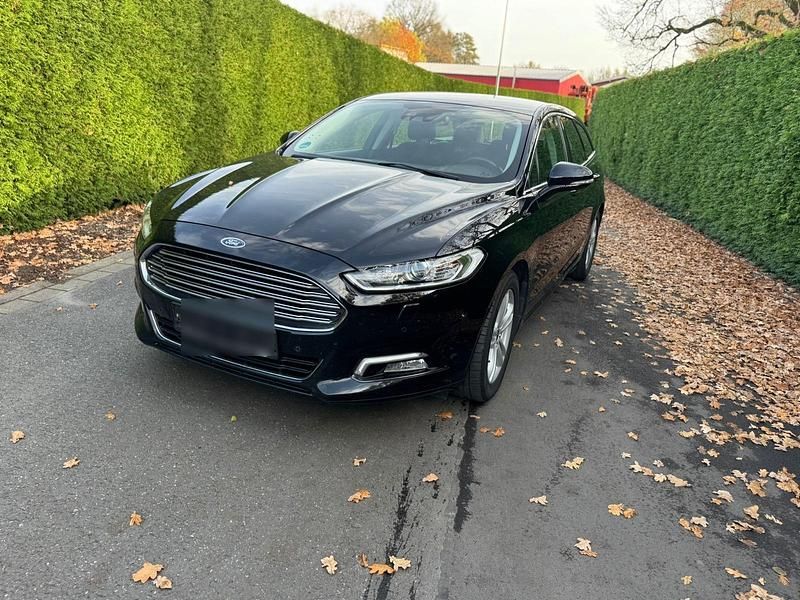 Schwarz Gebraucht 2019 Ford Mondeo Kombi | 13.300 € (Fairer Preis) - Bild 1/4