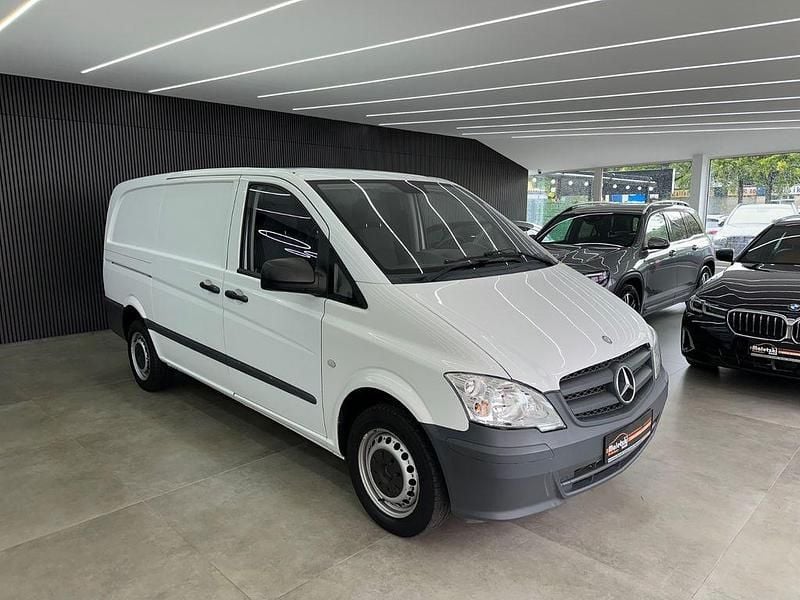 Weiß Gebraucht 2014 Mercedes Vito Van / Kleinbus | 7.950 € (Guter Preis) - Bild 1/4
